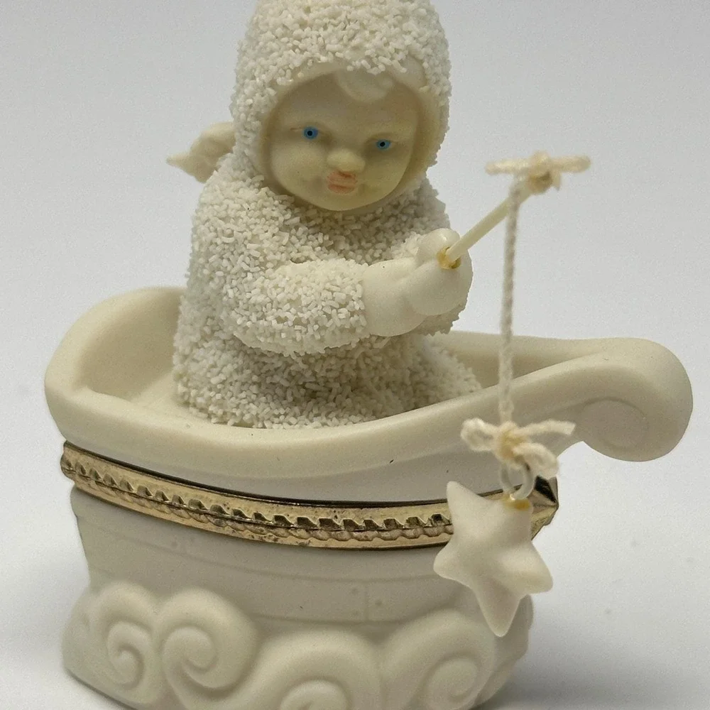Dept 56 Snowbabies Rock-a-Bye Baby Bisque Porcelain Hinged Trinket Box Christmas